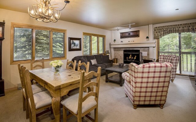 Townsend Place B-106 1 Bedroom Condo by RedAwning