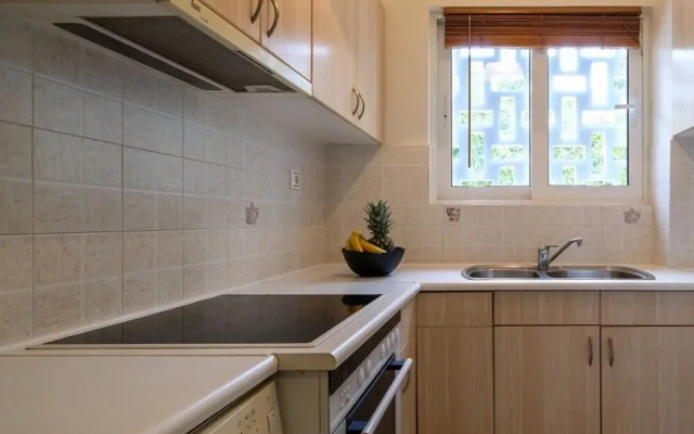 40m² homm Glyfada Apartment, Tataki street