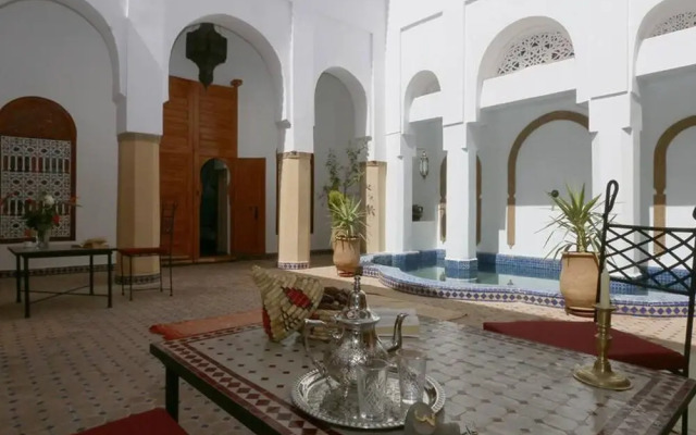 Palace Tinmel - Double Standard Room 1