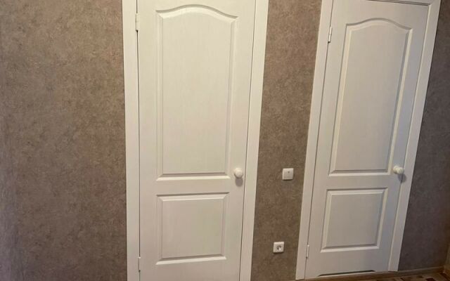 Apartments Kvartirov on str. Respubliki, bld. 37a