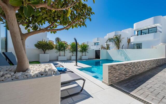 Stylish Villa 2018,Pool,3B.R.Wifi,Netflix