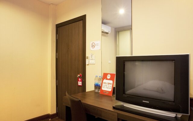 Nida Rooms Phrakhanong 984 Station at Take A Rest