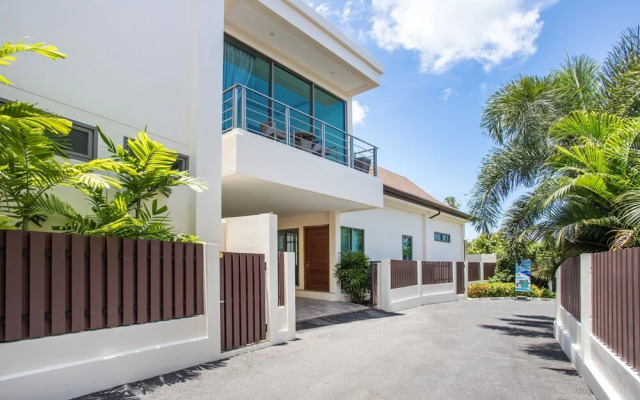 Trendy 4BR Villa Kari in KA Villas Rawai