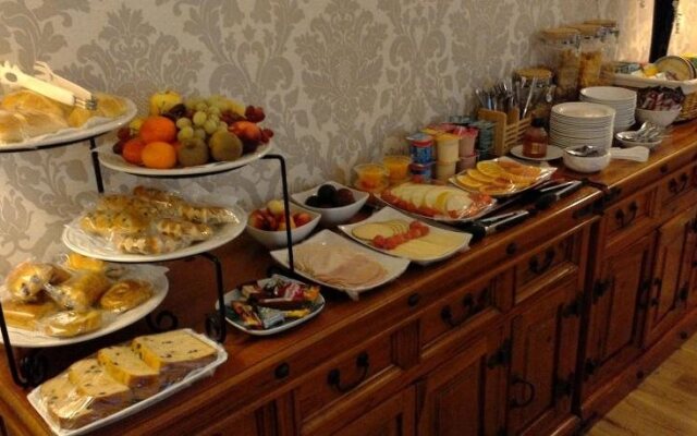 Aaran Lodge Guest House
