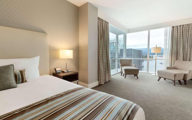 Coast Coal Harbour Vancouver Hotel by APA