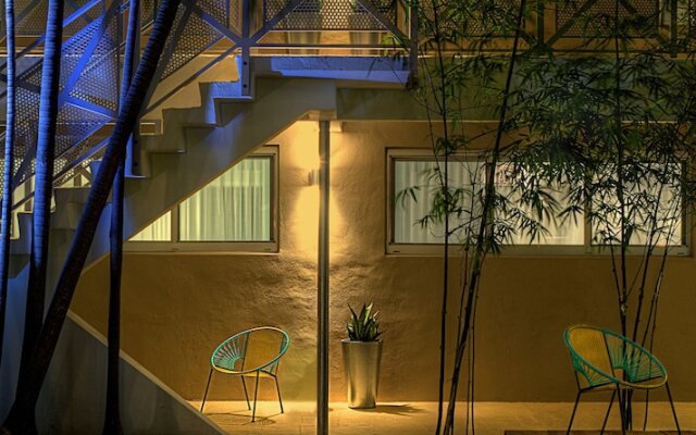 1818 Meridian House Apartments and Suites by Eskape Collection