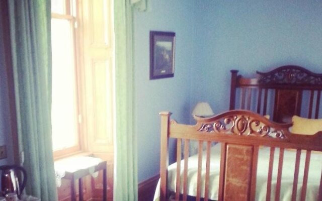 Cuanna House
