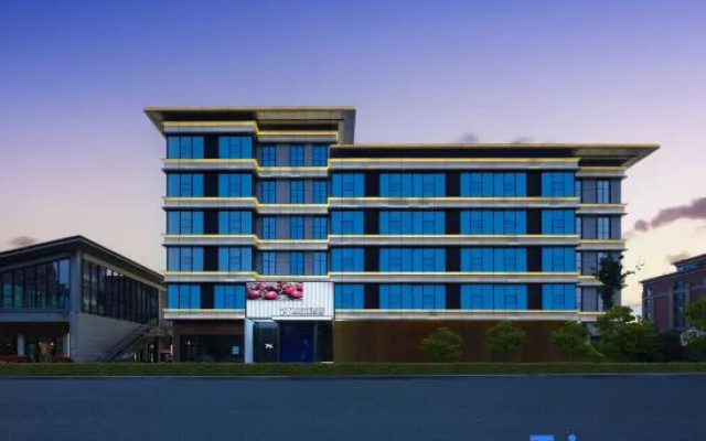 Yanan Fenglin Hotel