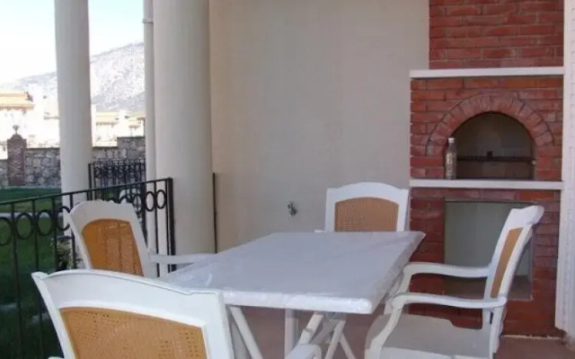 Villa PN13 by JoyLettings
