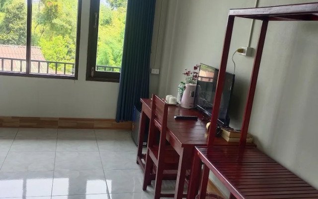 Vang Vieng Champa Hotel