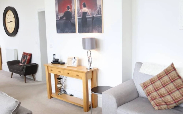 Menston Manor - Stunning Location