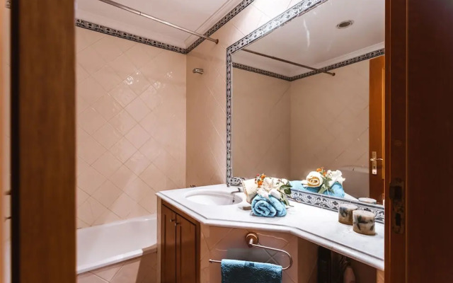 Quinta Velha Pool Terrace Flat15