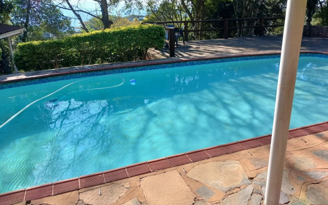 Comrades Oasis Guest House