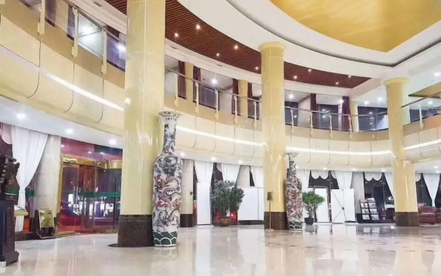 Liaoyuan Business Hotel – Lobby – Hanzhong