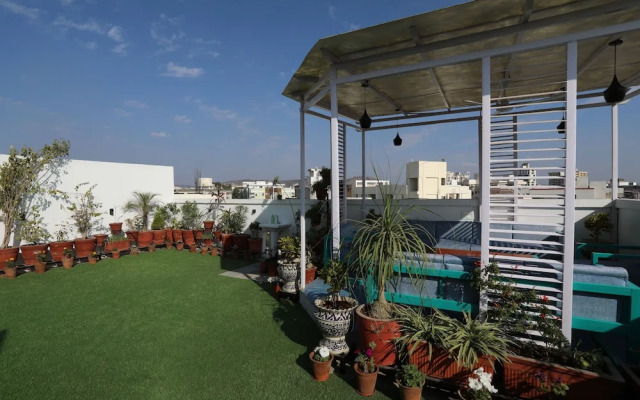 Banipark Service Apartment