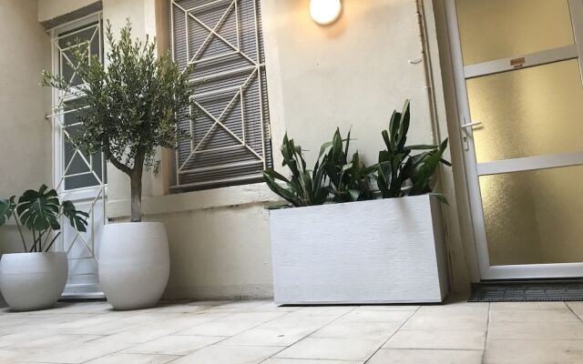 Feel@Home Nemausus « Le 4 »