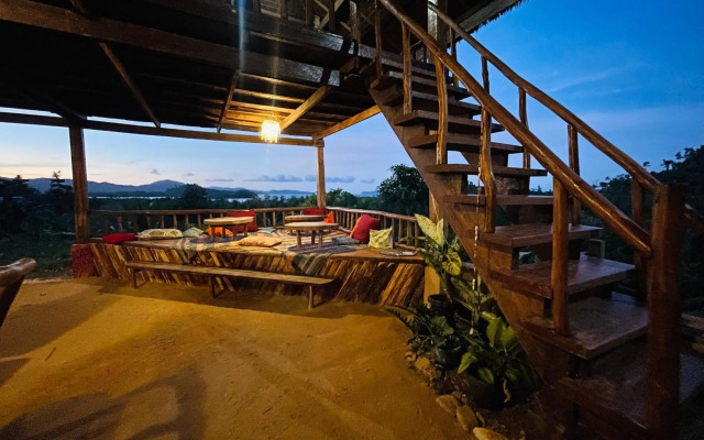 Jungle bar Resto & Cottages