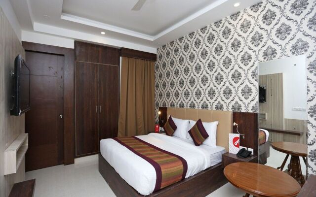 OYO 14481 Almati Inn