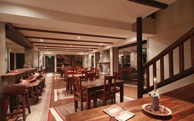 Aesko Resort