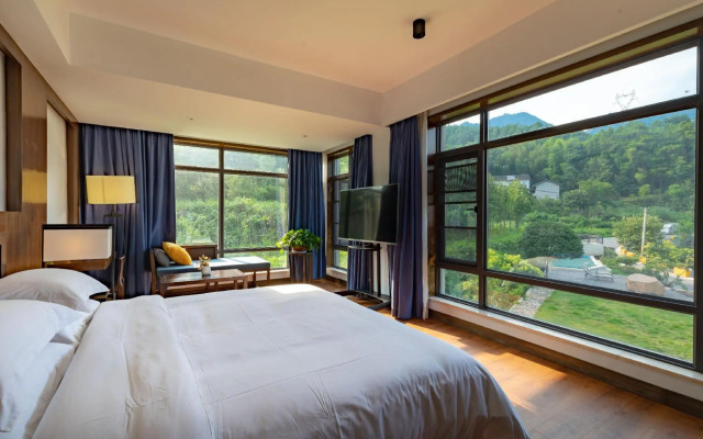 Zhangjiajie xinwu holiday house