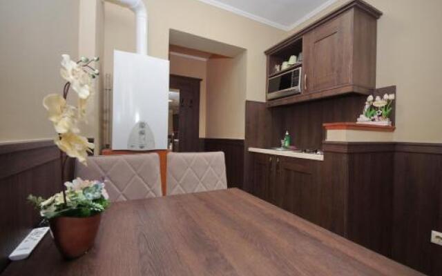 Várfürdö-Panzió Apartmanház