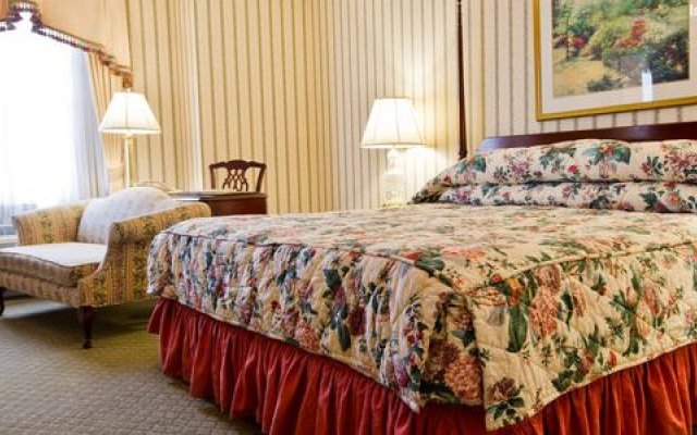 The Yorktowne Hotel, Tapestry Collection