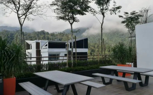 Studio V at Midhills Genting Highlands Free WiFi