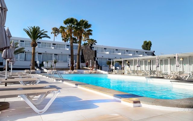 Arena Dorada - Apartments