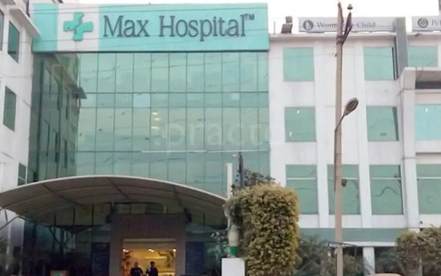 Peaceful City Paradise w King Bed Tub