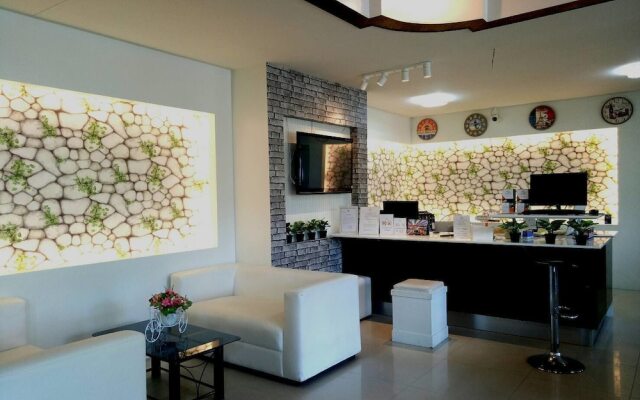 H2 Hua Hin Residence