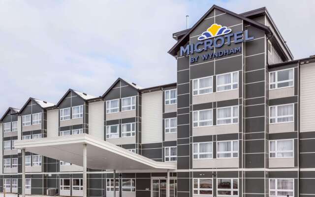 Microtel Inn & Suites by Wyndham Kirkland Lake