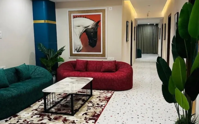 PubliQ Luxury Stays