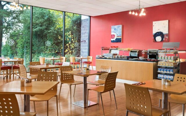 Holiday Inn Bournemouth by IHG