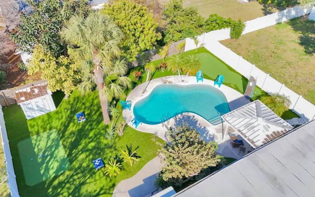 Tropical Paradise in Largo