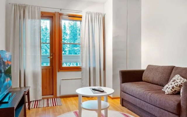 Puolikuu a7 Sirkka in Sirkka