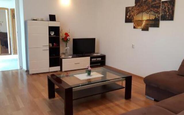 Apartment Ella