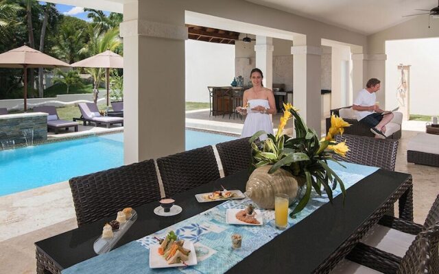 Luxury Villas - Mandatory All-Inclusive