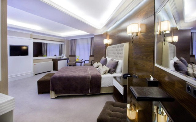 Mirilayon Hotel