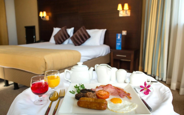 White Sands Hotel