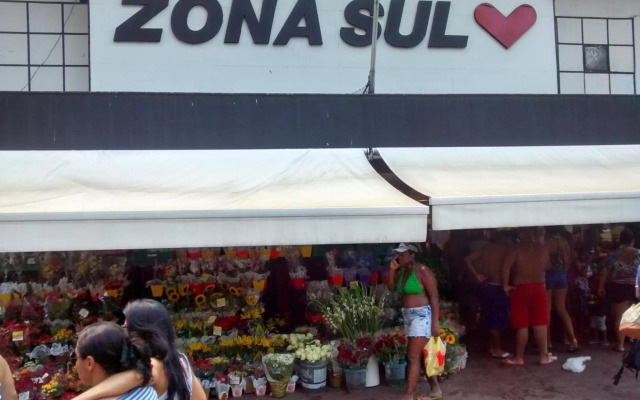 Apartamentos em Gomes Carneiro 84/Copanema