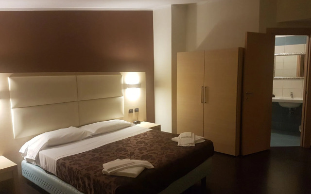 Hotel Sogni D'Oro Airport