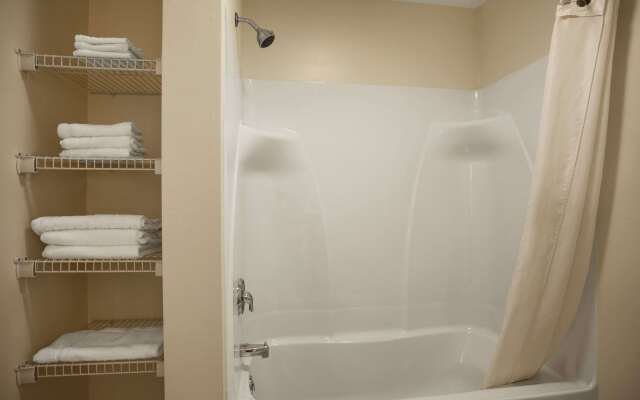 Super 8 by Wyndham Mifflinville Near Bloomsburg