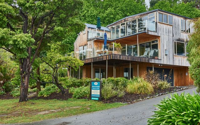 Akaroa on the Beach Apartments