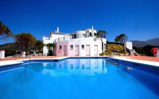 Casares Golf