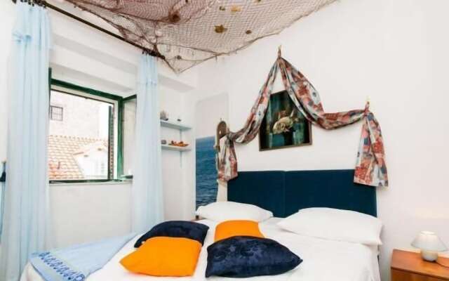 Blue Symphony Apartment