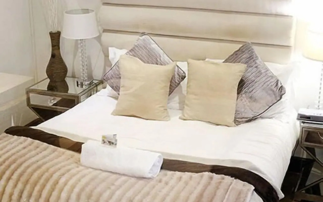 Moonriver Guesthouse