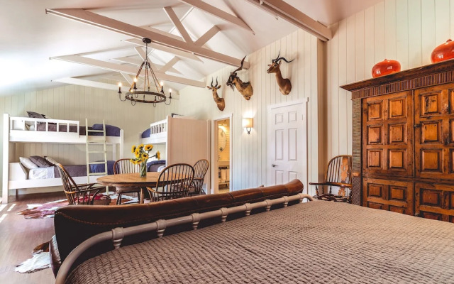 Stables Inn