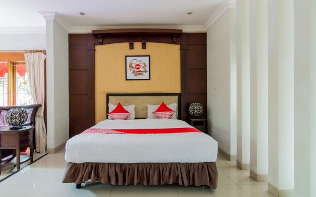 Oyo 1059 Roemah Oma Guest House