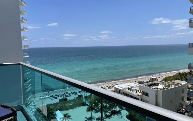 Sian Oceanfront Condos