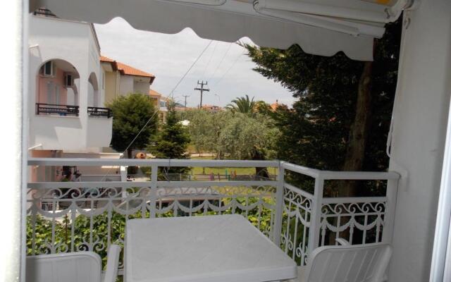 Ioli Apartments